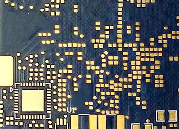 Resin-Plugged Via Board